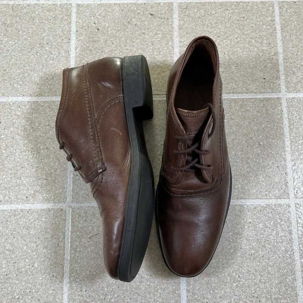 John Varvatos Brown Leather Ankle Boot Derby Oxford Mens Size 8 Preppy Shoes